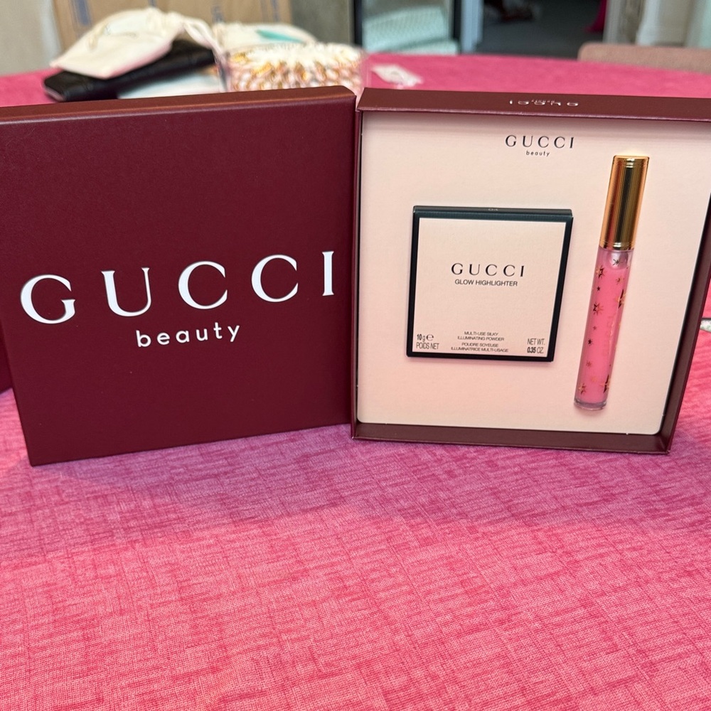 Gucci Beauty Glow Highlighter & Pink Lip Gloss Gift Set NWT